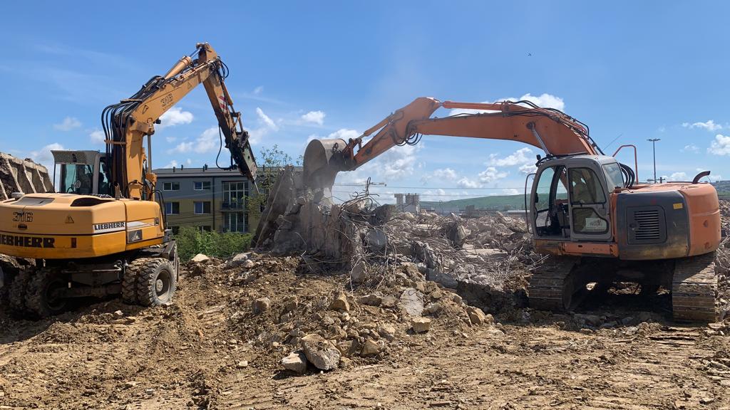 proiecte constructii demolari cluj excavator